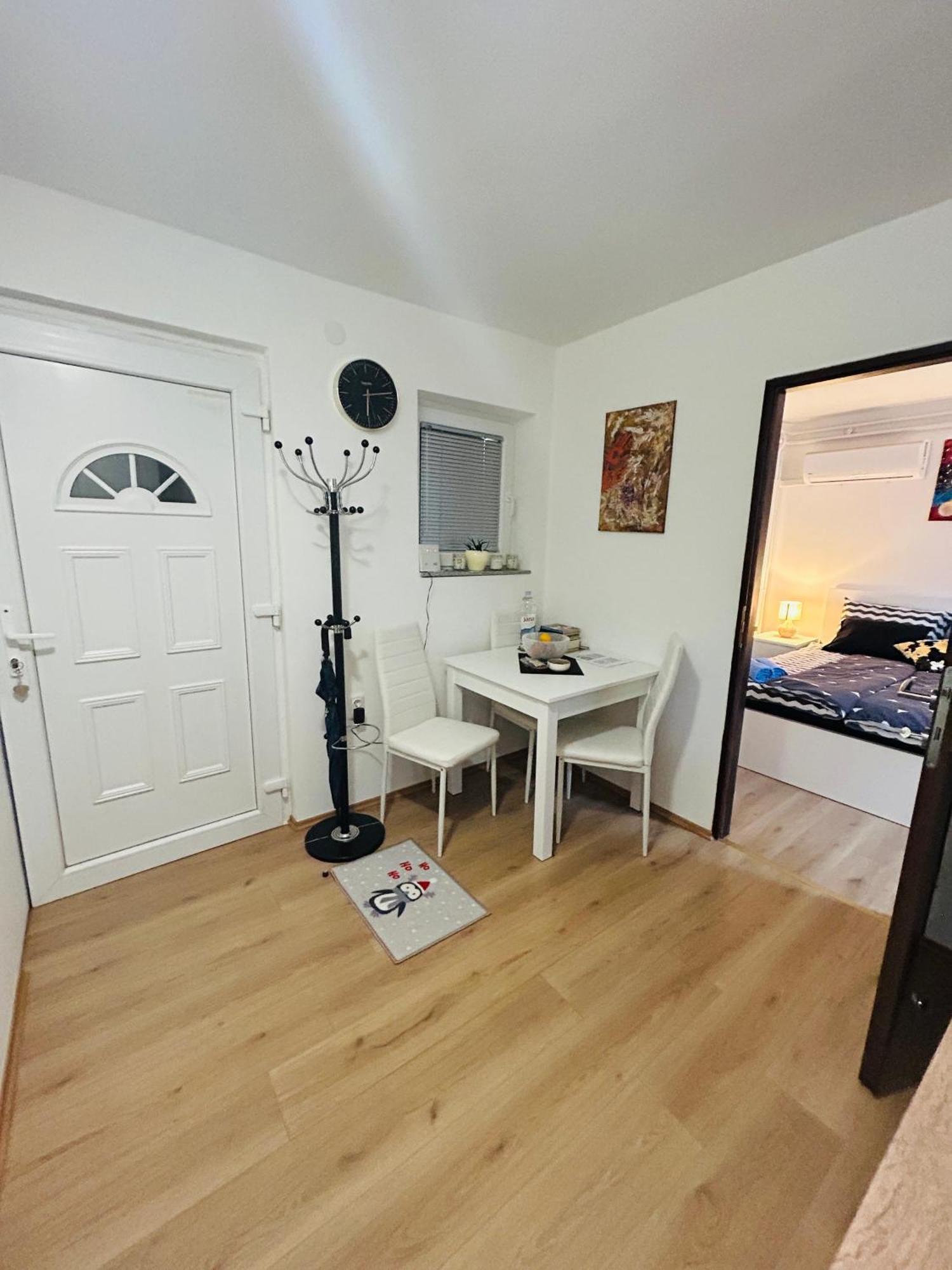 Apartment In Time Sesvete Bagian luar foto
